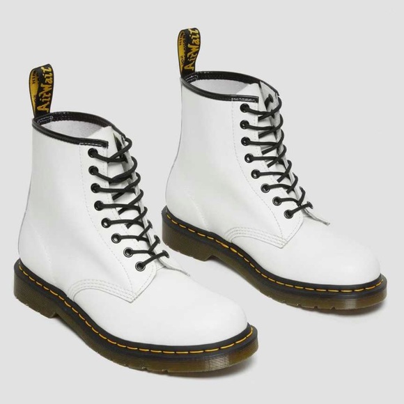 Dr. Martens Boots | NEW | Size 8 - Picture 1 of 15